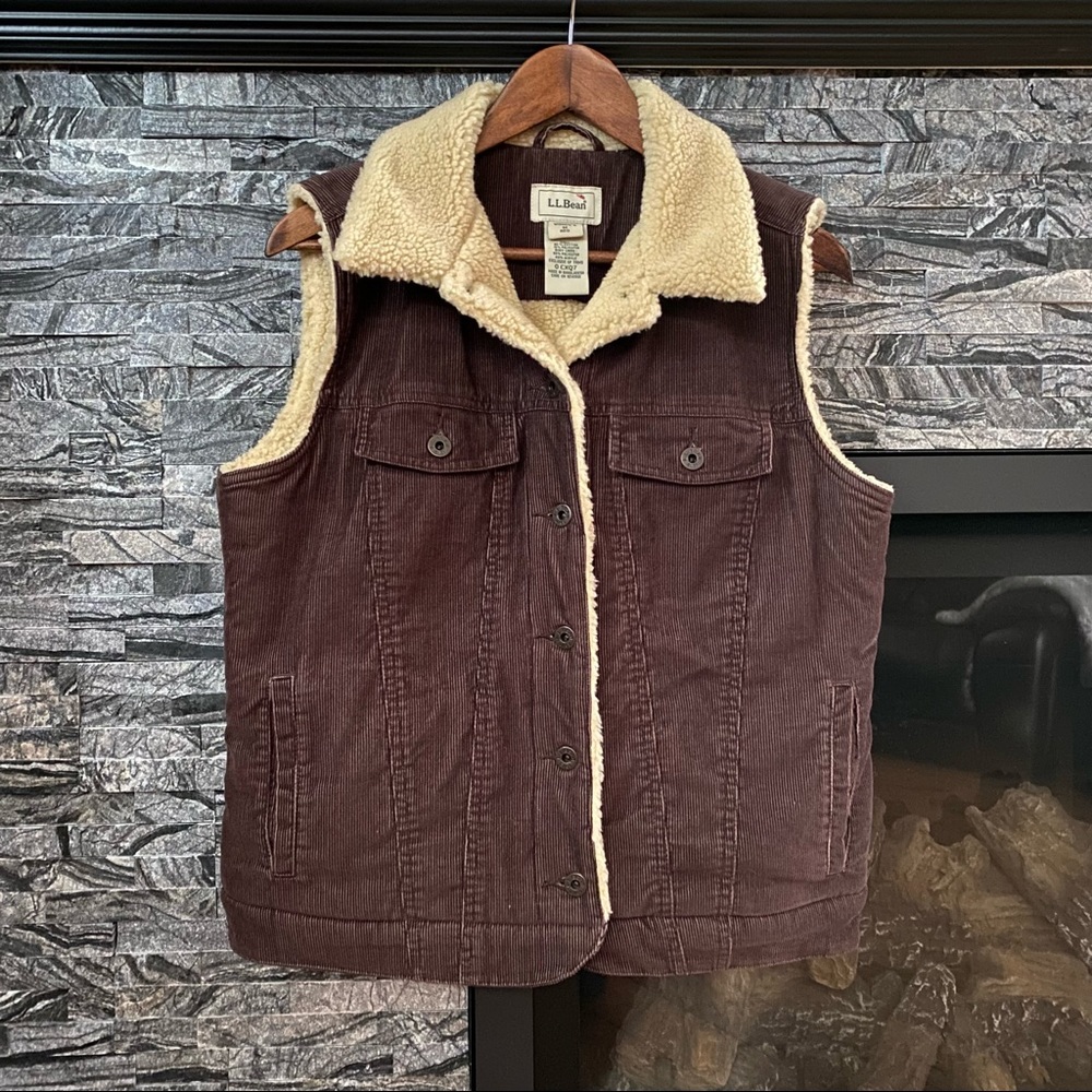 ✨Host Pick!✨ L.L. Bean Sherpa Lined Corduroy Vest, Dark Brown